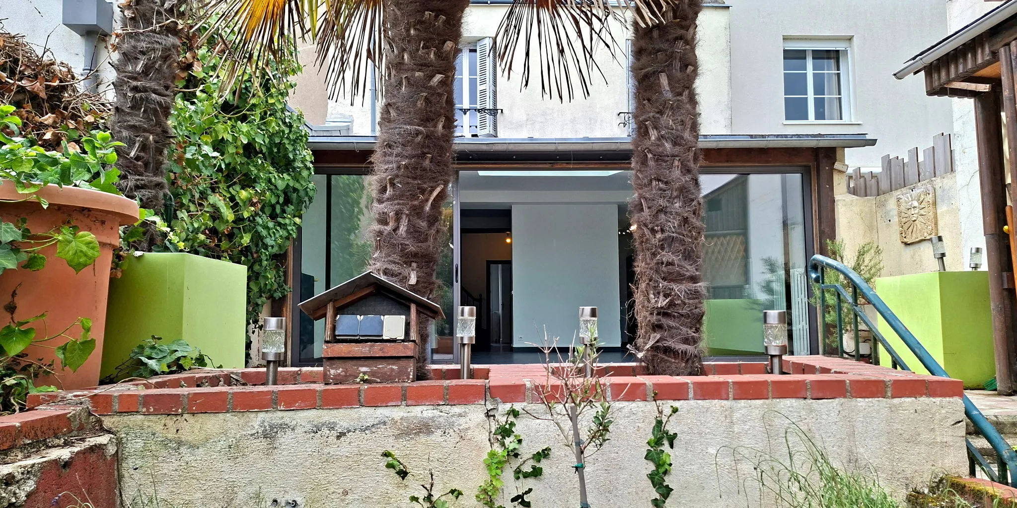 Vue fond jardin et facade arrière Maison de 135 m2 avec jardin et 3 chambres à vendre sur Tours Centre  | Vente 37
