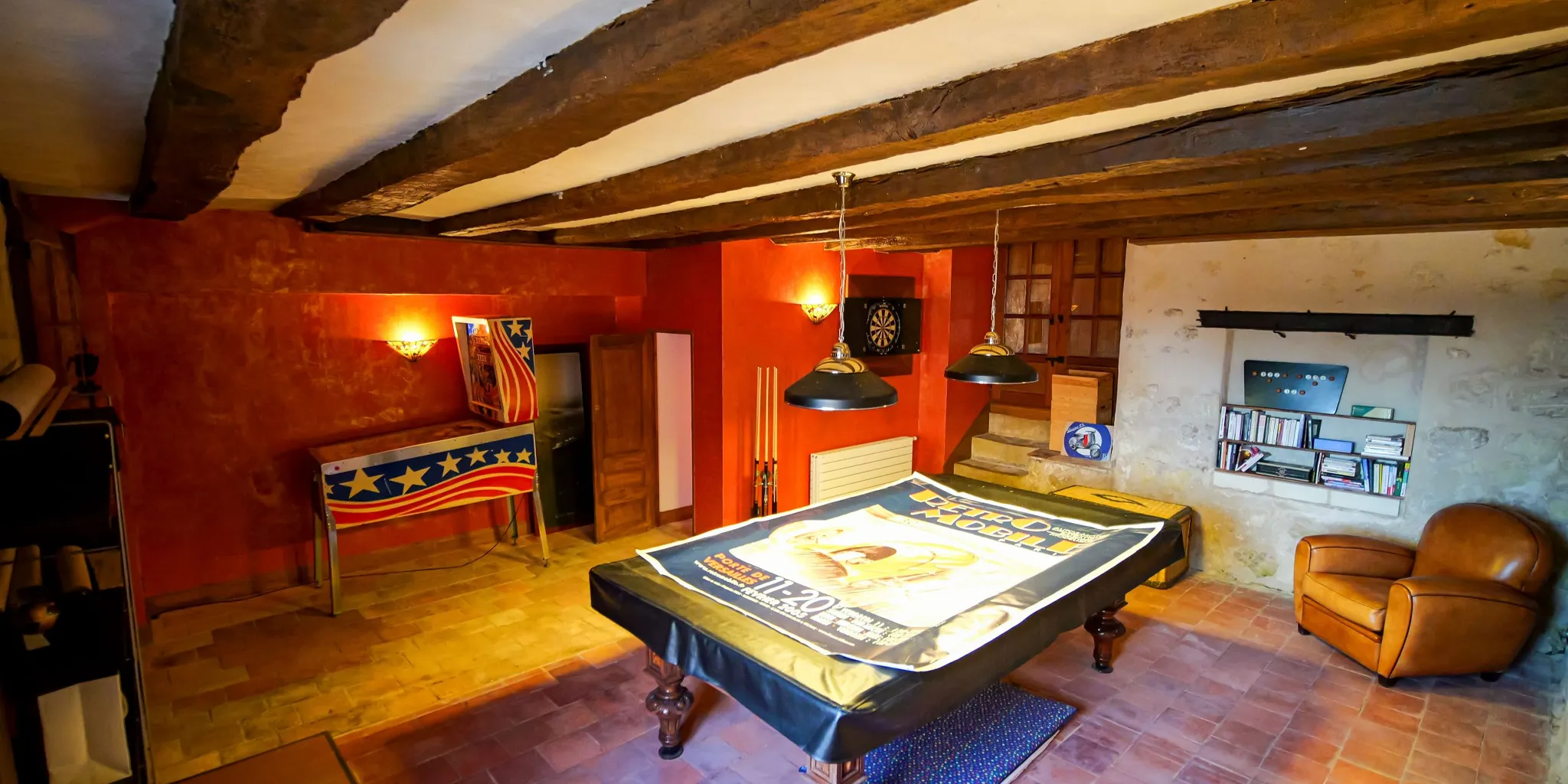 Salle de jeux espace détente Maison historique de 300 m2 env. à vendre sur Saint-Cyr-sur-Loire en bord de La Loire | Vente 37