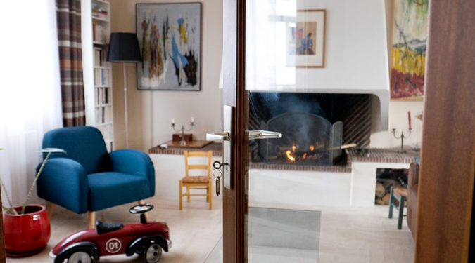 photo salon avec cheminée Maison 9 pièces de 200 m2 à vendre sur joué-les-Tours | Vente 37.fr • Bien proposé par GAUTARD Immobilier