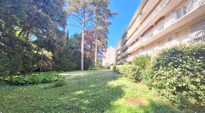 Photo Facade immeuble appartement T4 a vendre sur Tours | Vente 37.fr • Bien proposé par GAUTARD Immobilier