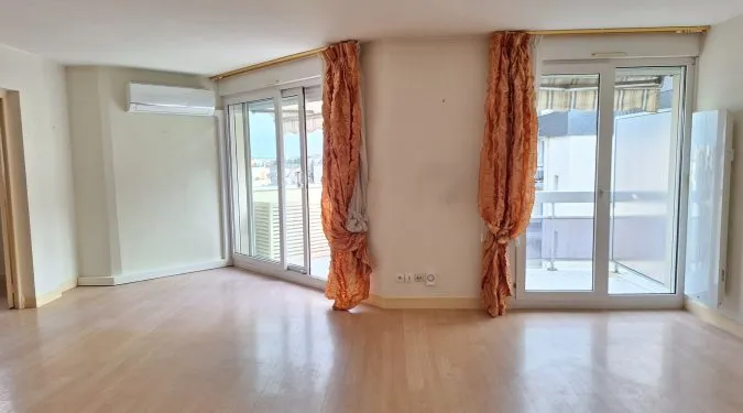 Pièce principale appartement T2 pour investir sur Tours Centre dans résidence services pour seniors | Vente 37.fr • Bien proposé par GAUTARD Immobilier