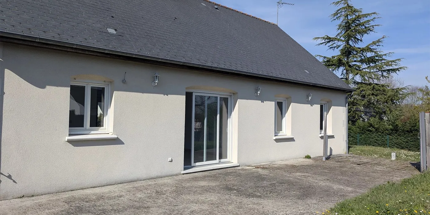 facade arrière Maison de 85 m2 avec garage à vendre sur Cinq-Mars-La-Pile | Vente 37