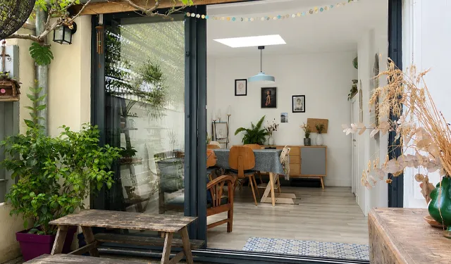 Vue Jardin / cour et salle à manger Maison de 90 m2 env. à vendre sur Tours à proximité de L'Avenue de Grammont | Vente 37.fr